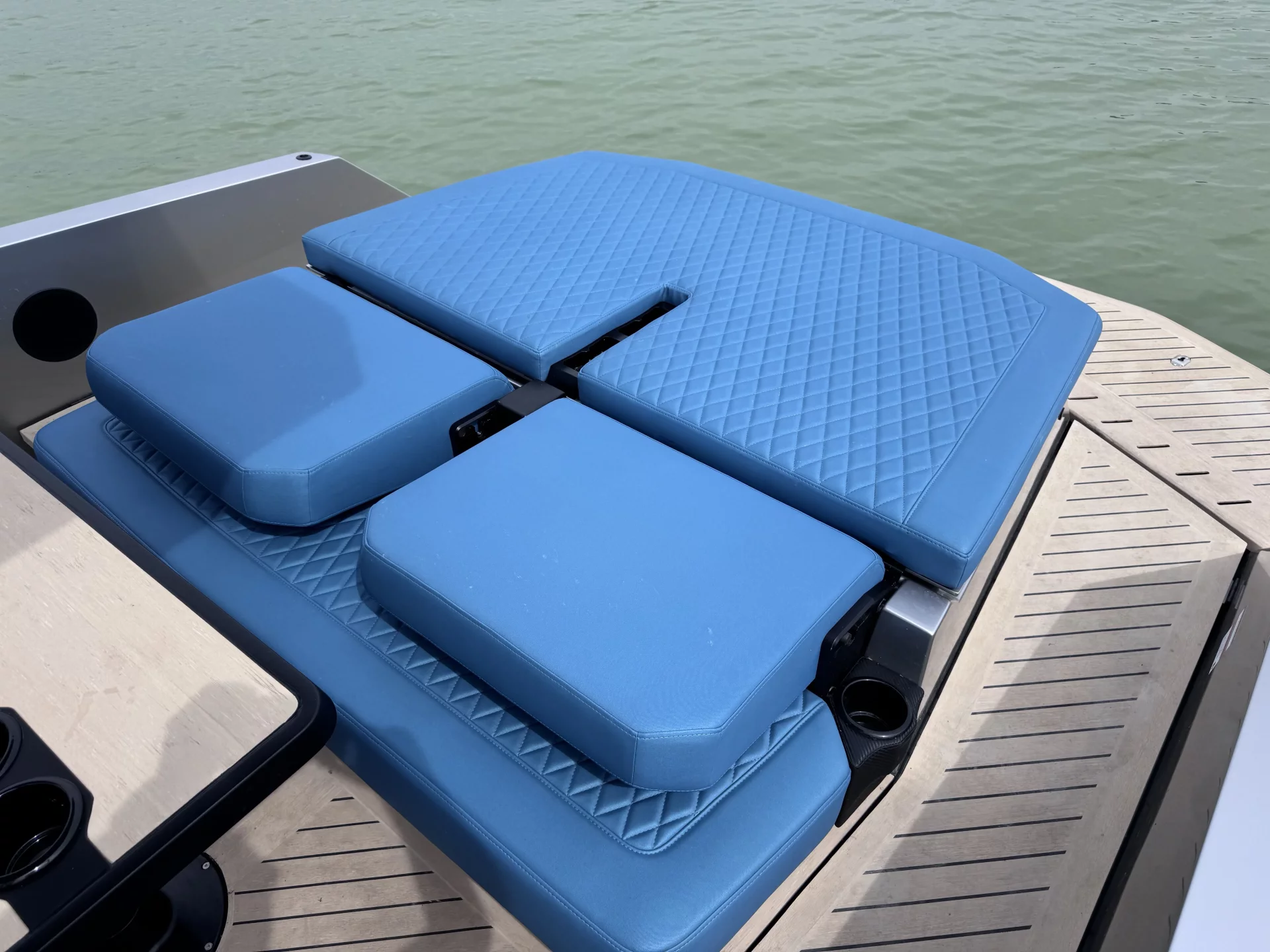 Como 28 interior - Sun deck